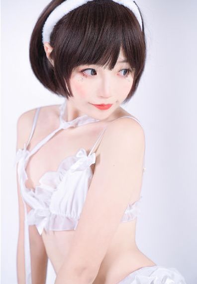 和闺蜜3p高H被猛男_720在线观看视频