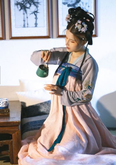 国偷自产AV一区二区三区接_高清免费观看视频