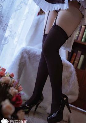 真实偷窥艺校厕所嘘_免费国语