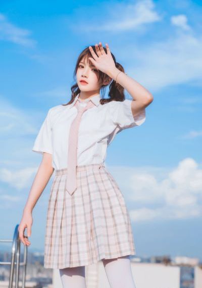 两个人免费视频完整版在线观看_国产剧在线播放