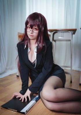 家庭乱伦小说大杂会_720在线视频播放